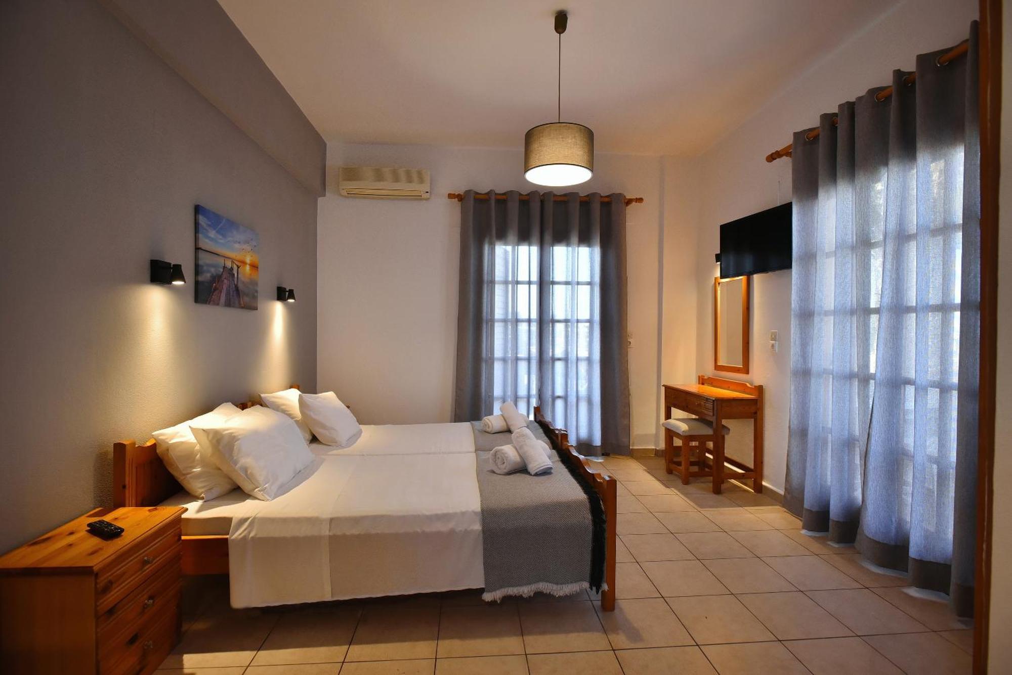 Mari Evans Apartments Kato Gouves ภายนอก รูปภาพ